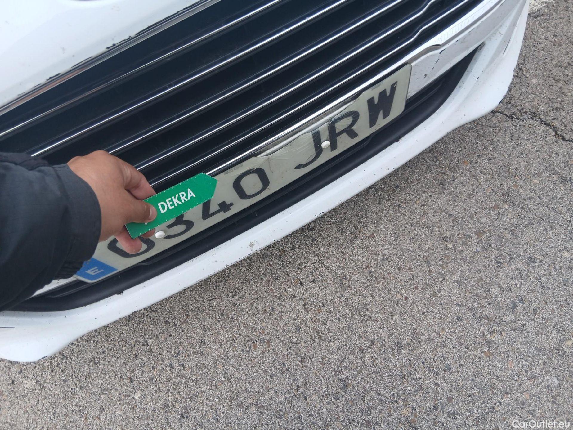  Ford  Fiesta FORD  VAN VU 3p 6G berlina comerci 1.5 TDCi 75cv #16