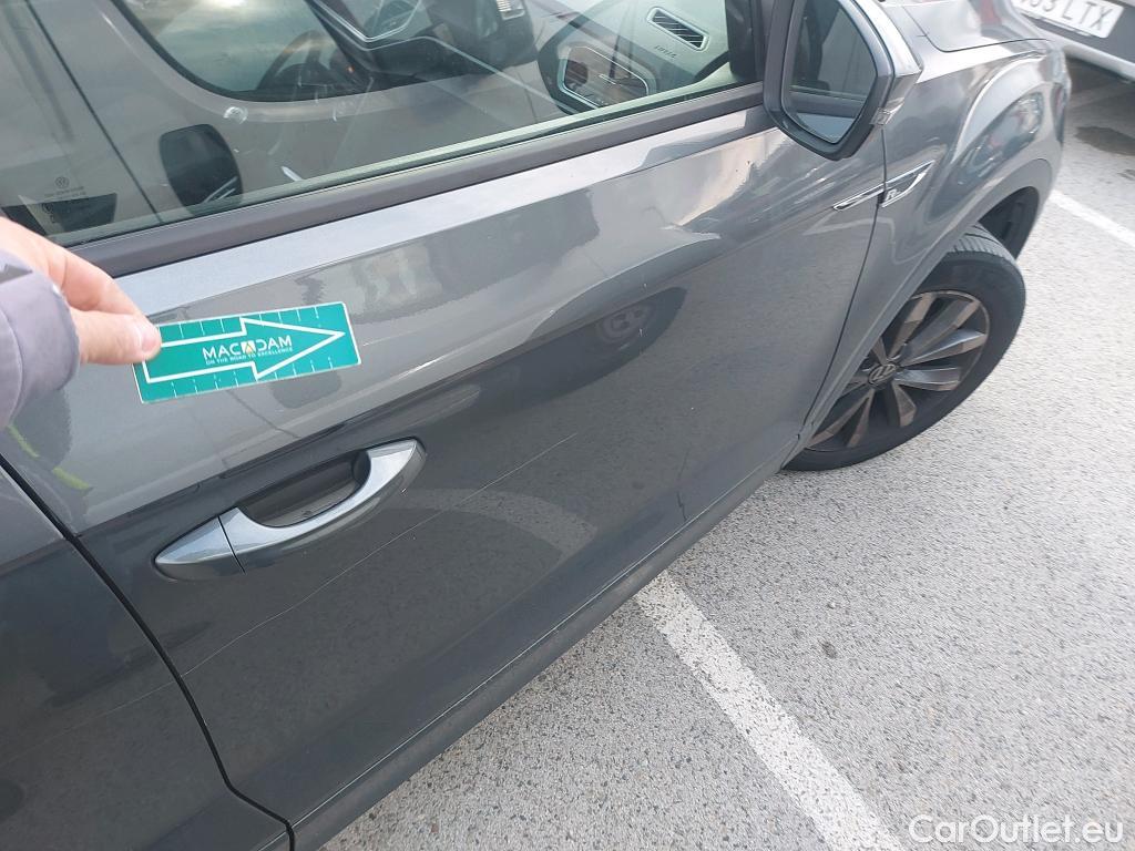  Volkswagen  T-ROC VOLKSWAGEN  / 2017 / 5P / todoterreno Advance R-Line 1.0 TSI 81kW (110CV) #6