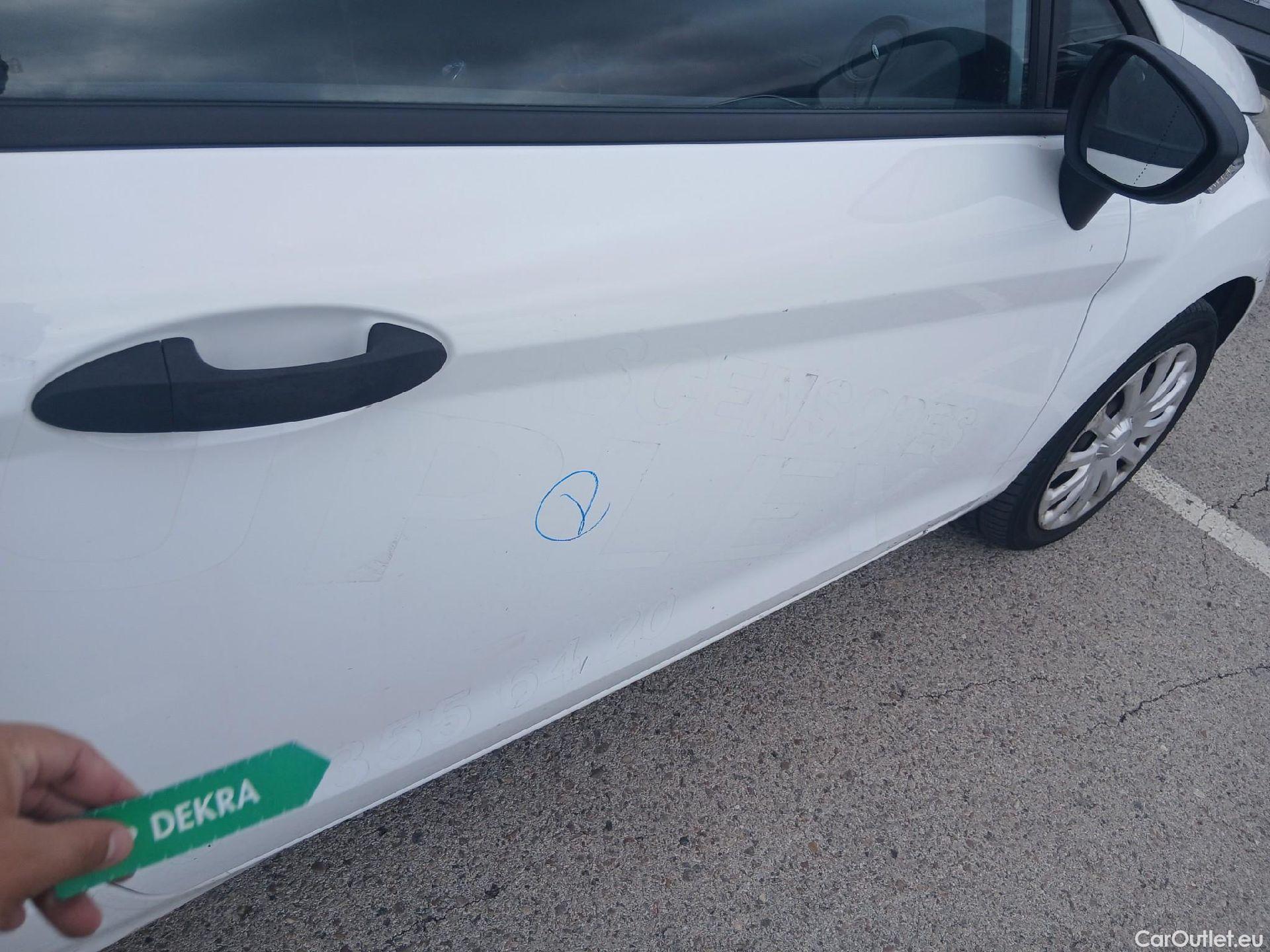  Ford  Fiesta FORD  VAN VU 3p 6G berlina comerci 1.5 TDCi 75cv #48