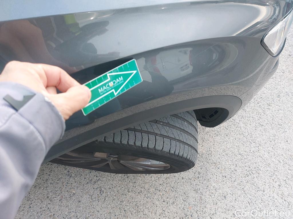  Volkswagen  T-ROC VOLKSWAGEN  / 2017 / 5P / todoterreno Advance R-Line 1.0 TSI 81kW (110CV) #18