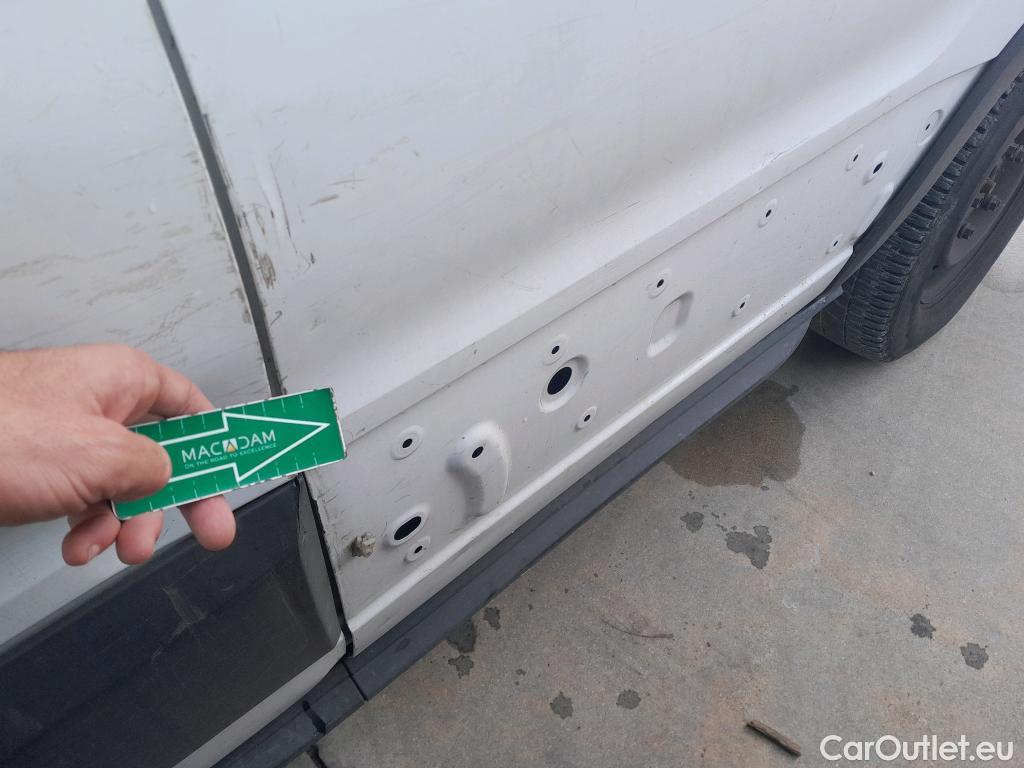  Ford  Transit FORD  / 2013 / 4P / furgón 350 96kW L3H2 Van Trend FWD MHEV #53