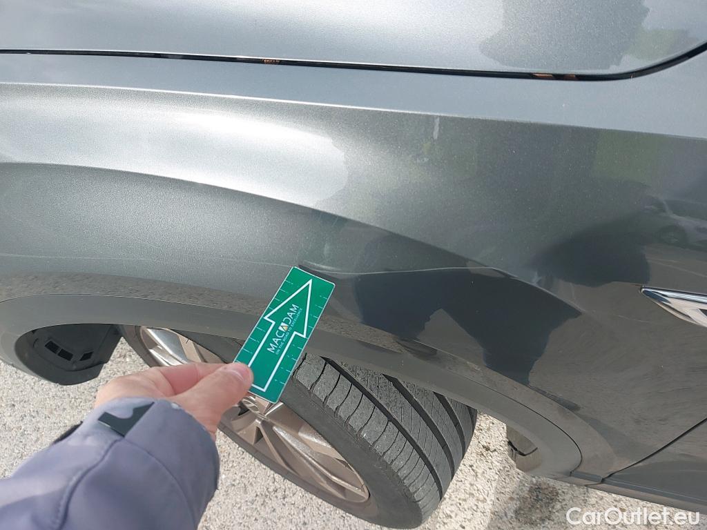  Volkswagen  T-ROC VOLKSWAGEN  / 2017 / 5P / todoterreno Advance R-Line 1.0 TSI 81kW (110CV) #15