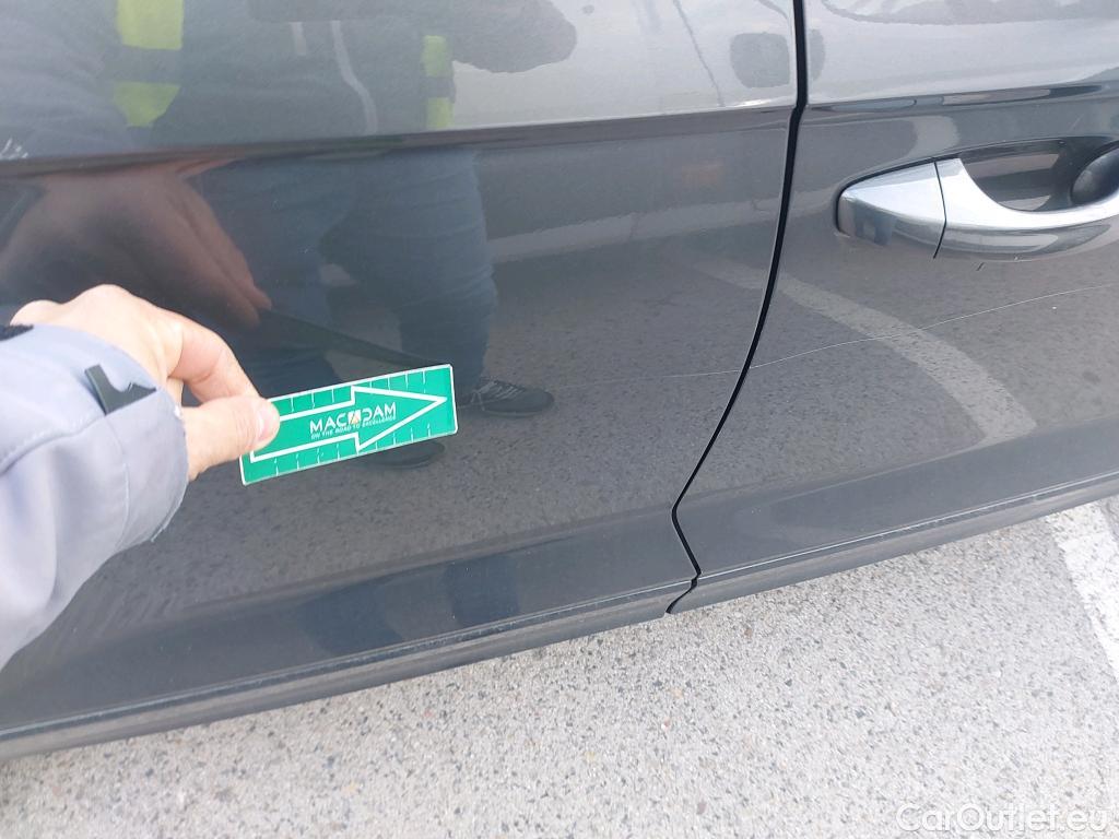  Volkswagen  T-ROC VOLKSWAGEN  / 2017 / 5P / todoterreno Advance R-Line 1.0 TSI 81kW (110CV) #13