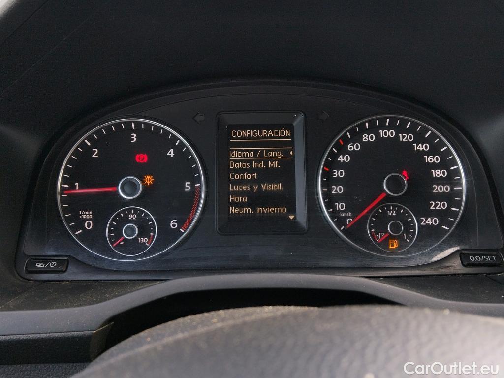  Volkswagen  Caddy VOLKSWAGEN  / 2015 / 4P / combi Profesion Maxi Kombi 2.0 TDI 90kW 4Mot #45