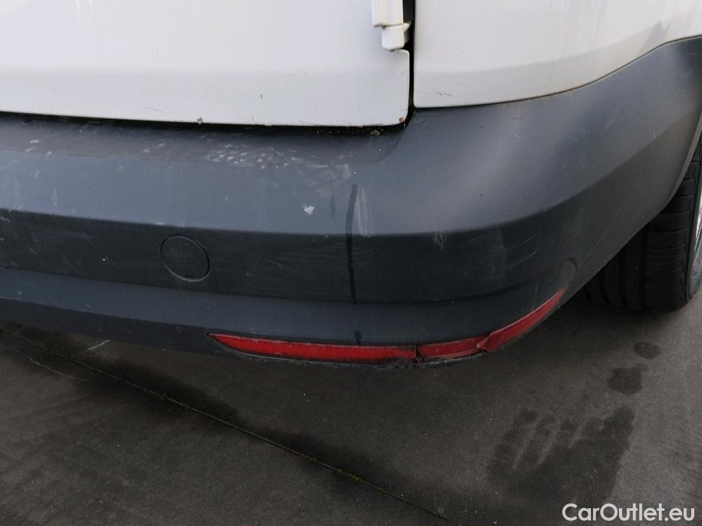  Volkswagen  Caddy VOLKSWAGEN  / 2015 / 4P / combi Profesion Maxi Kombi 2.0 TDI 90kW 4Mot #33