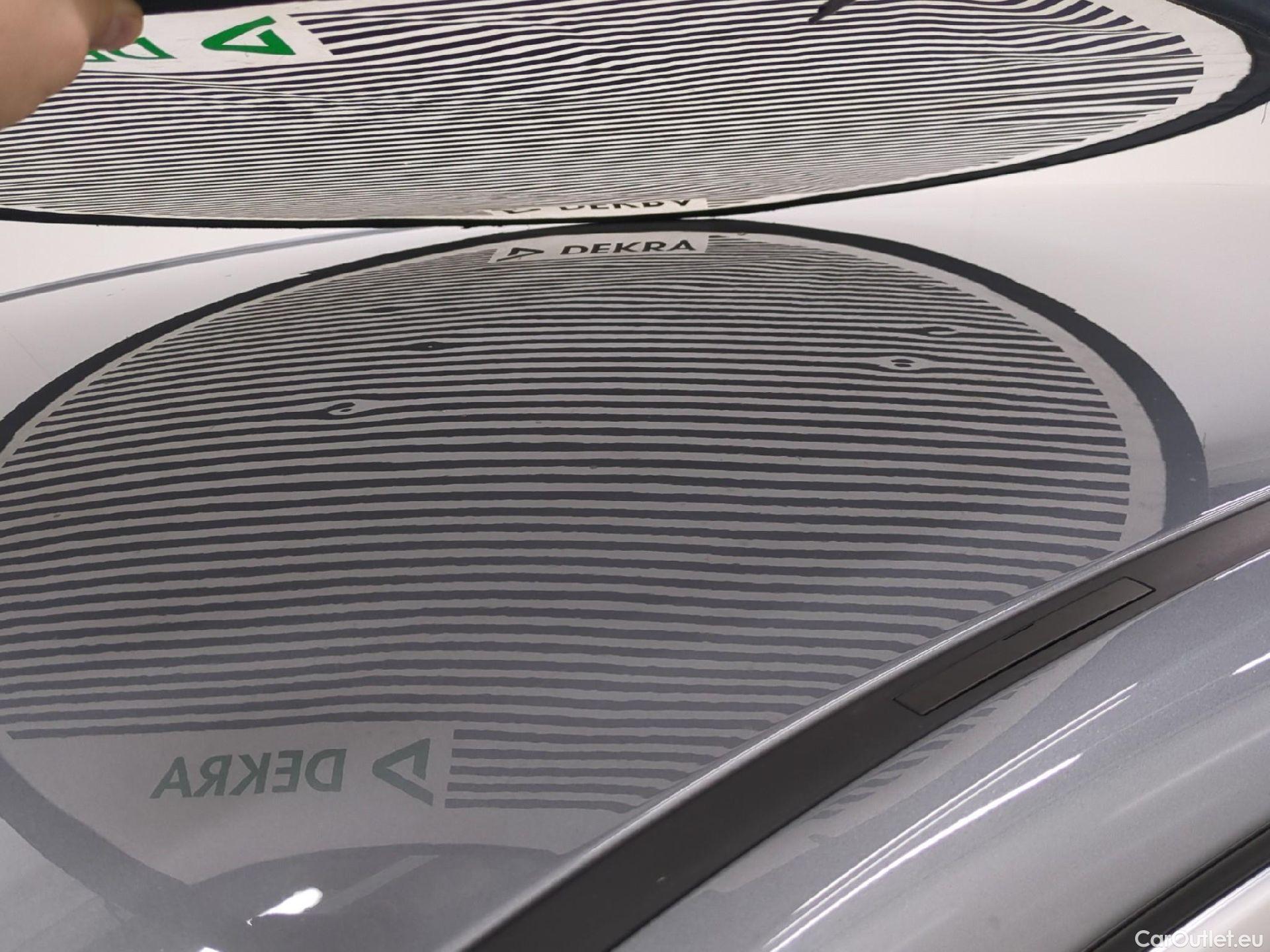  Bmw  Serie 1 1 Berline 116 d Business Design 1.5 115CV BVA7 E6d #26