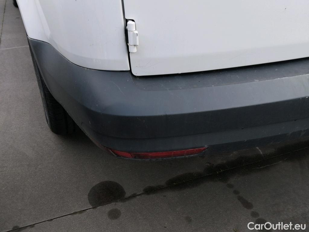  Volkswagen  Caddy VOLKSWAGEN  / 2015 / 4P / combi Profesion Maxi Kombi 2.0 TDI 90kW 4Mot #31