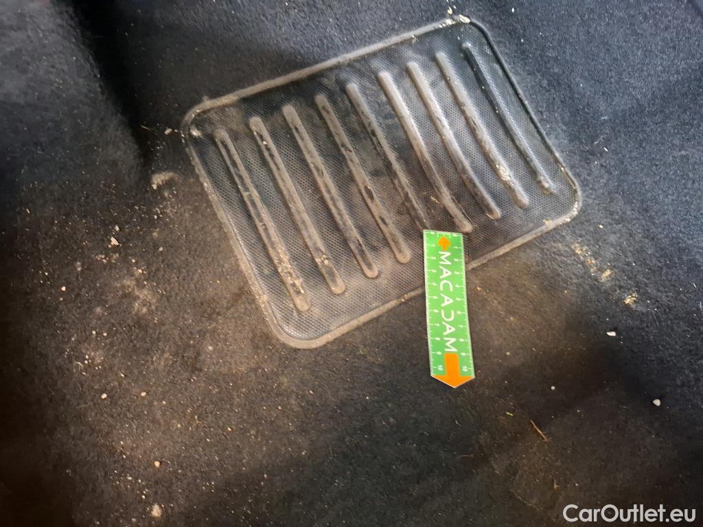  Citroen  C3  Société Feel 1.5 BlueHDI 100CV BVM6 E6dT #3