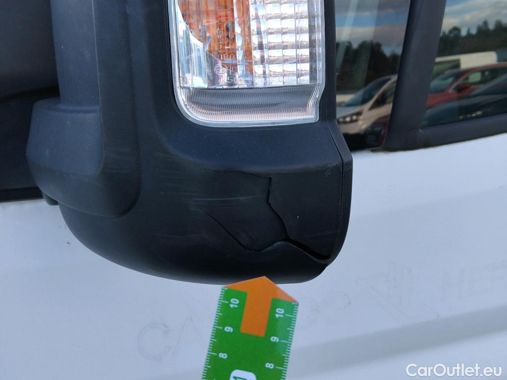  Peugeot  Boxer PEUGEOT  / 2014 / 4P / combi Combi 5/9 Pl 330 L1H1 BlueHDi 88KW (120) #21