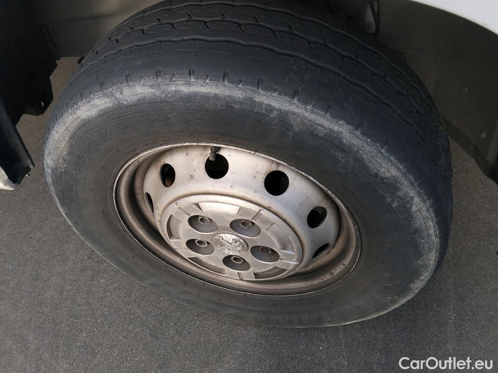  Peugeot  Boxer PEUGEOT  / 2014 / 4P / combi Combi 5/9 Pl 330 L1H1 BlueHDi 88KW (120) #5