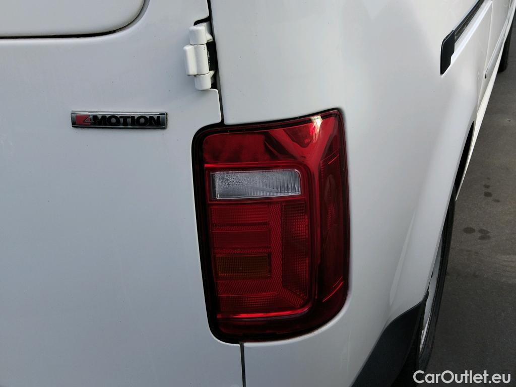  Volkswagen  Caddy VOLKSWAGEN  / 2015 / 4P / combi Profesion Maxi Kombi 2.0 TDI 90kW 4Mot #3