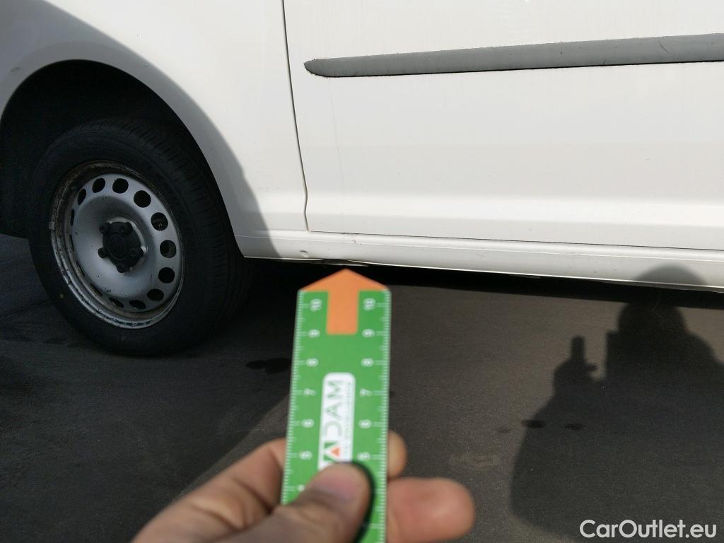  Volkswagen  Caddy VOLKSWAGEN  / 2015 / 4P / combi Profesion Maxi Kombi 2.0 TDI 90kW 4Mot #16