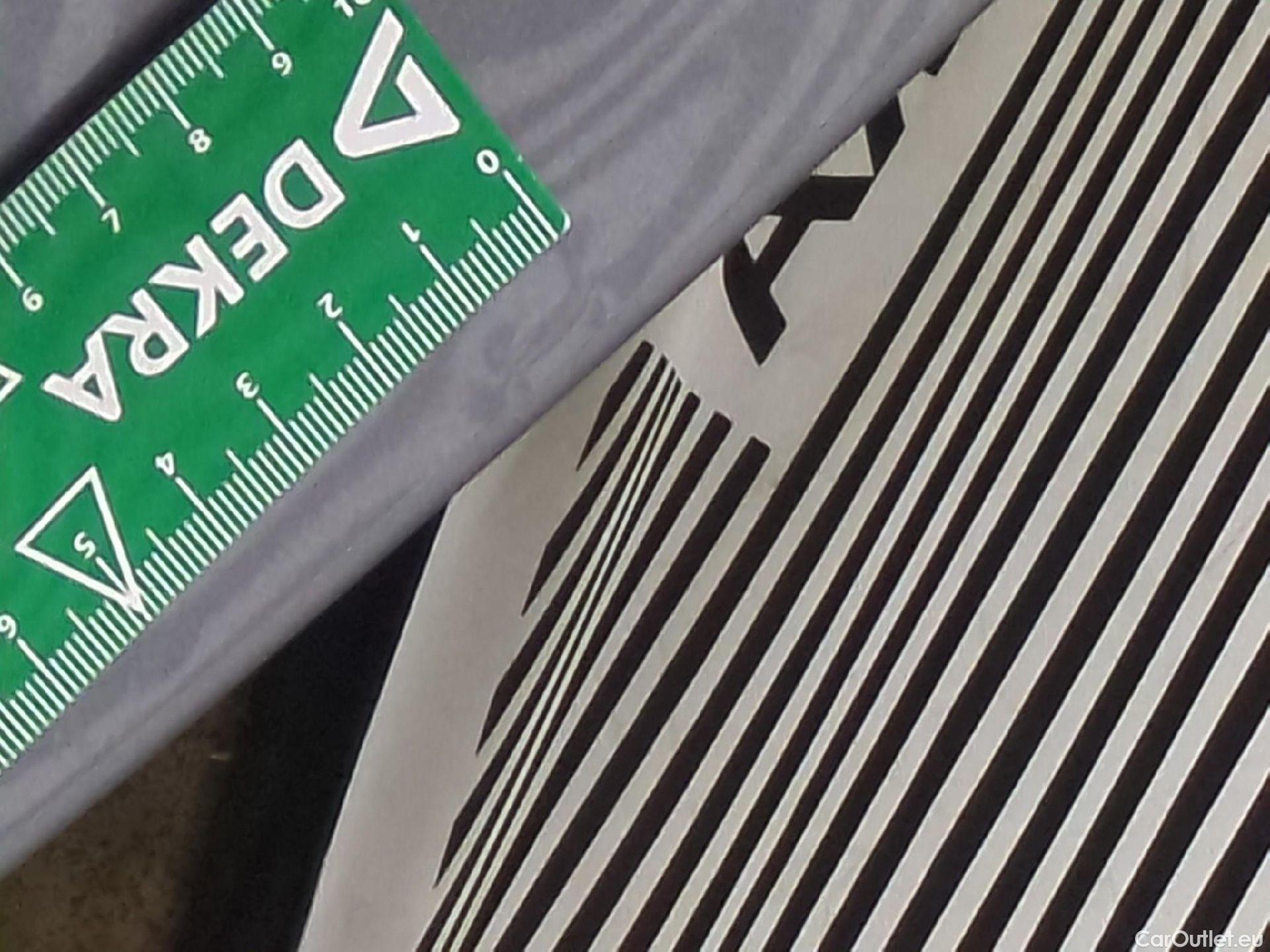  Bmw  Serie 1 1 Berline 116 d Business Design 1.5 115CV BVA7 E6d #36