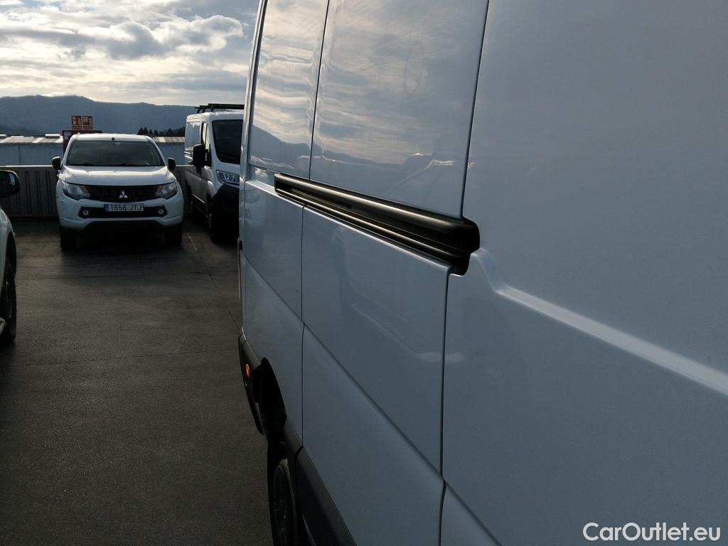  Opel  Movano OPEL  / 2010 / 4P / furgón 2.3 CDTI 96kW (130CV) L3 H2 F 3.5t #60