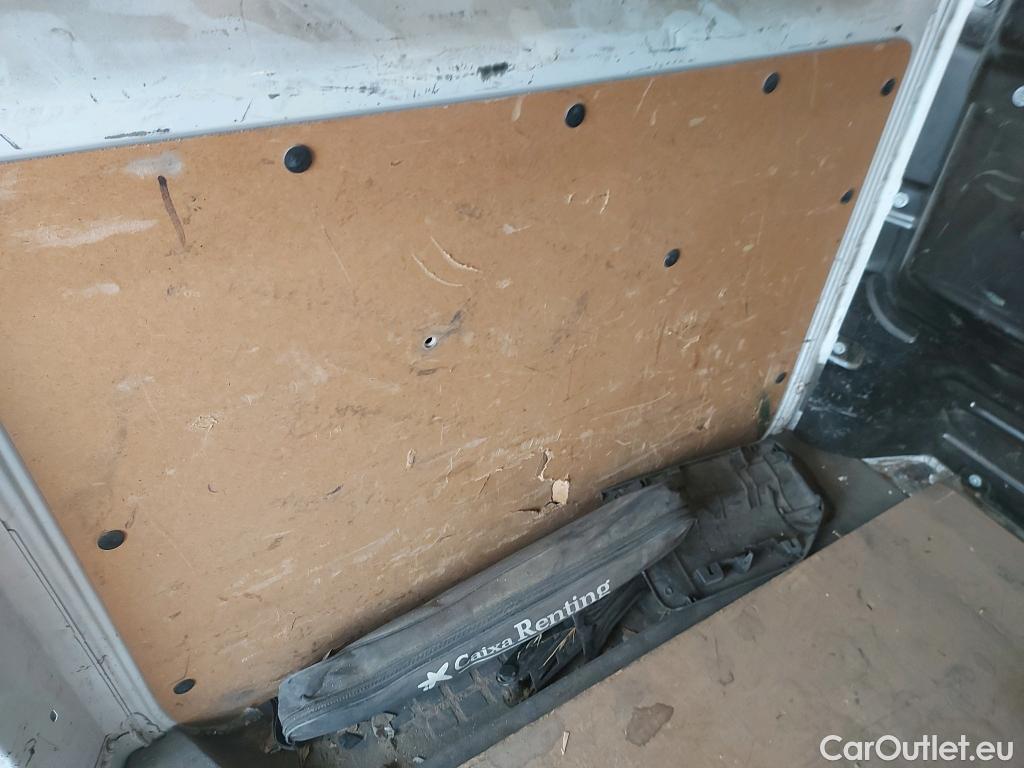  Peugeot  Expert PEUGEOT  / 2016 / 4P / furgón Furgón Pro BlueHDi 90KW (120) Standard #1