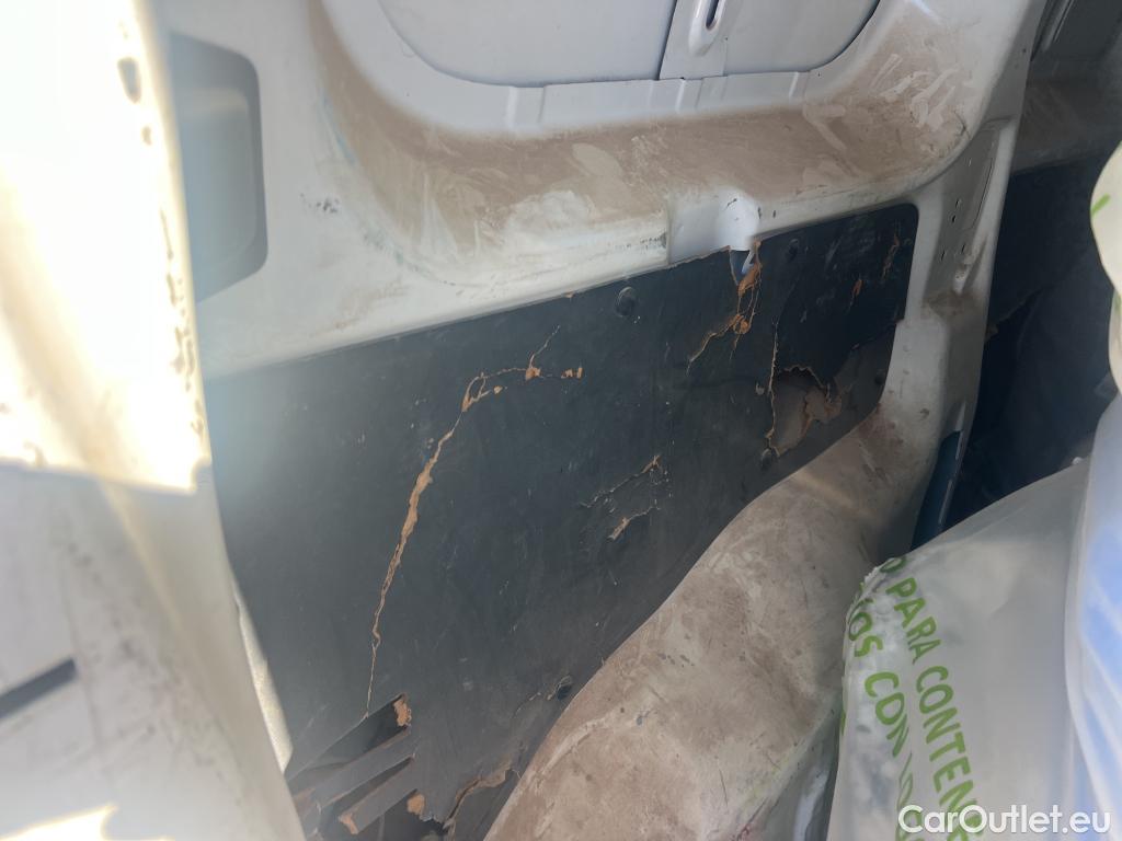  Peugeot  Expert PEUGEOT  / 2016 / 4P / furgón Furgón Premium 1.5 BlueHDi 100 Standard (AC) #20