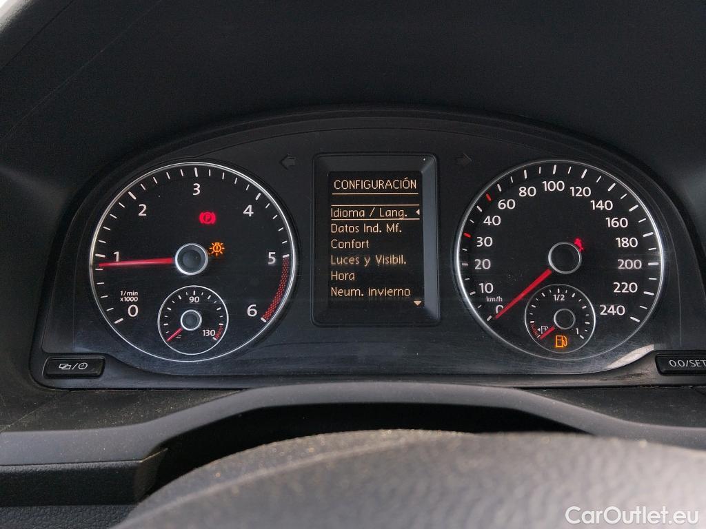  Volkswagen  Caddy VOLKSWAGEN  / 2015 / 4P / combi Profesion Maxi Kombi 2.0 TDI 90kW 4Mot #46