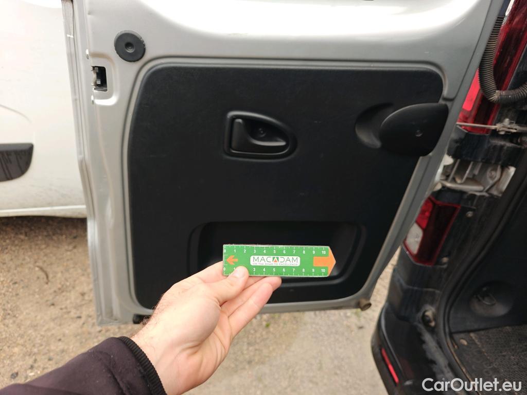  Opel  Vivaro OPEL  VU 4p 2G combi 1.6 CDTI S/S 70kW (95CV) L1 2.7t Combi-9 #16