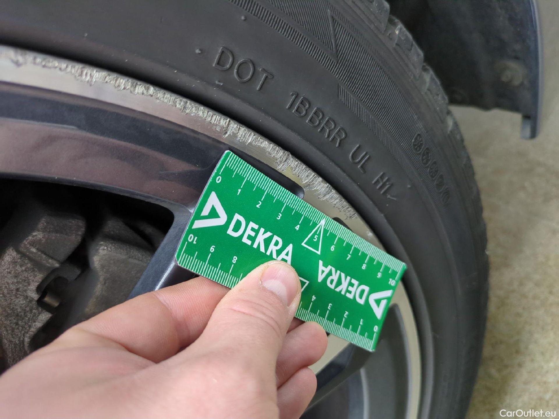  Bmw  Serie 1 1 Berline 116 d Business Design 1.5 115CV BVA7 E6d #10