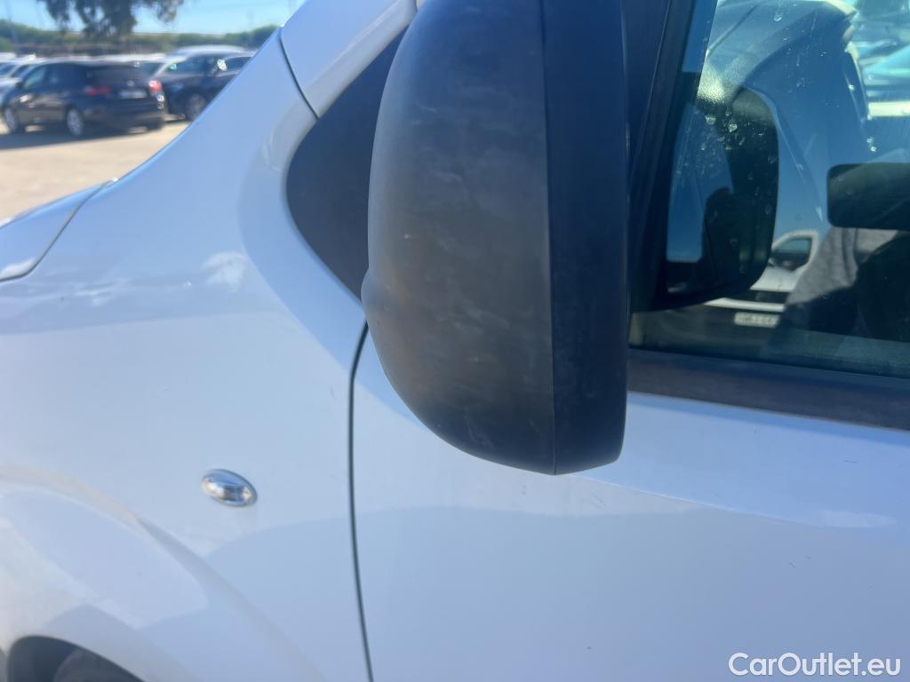  Peugeot  Expert PEUGEOT  / 2016 / 4P / furgón Furgón Premium 1.5 BlueHDi 100 Standard (AC) #45