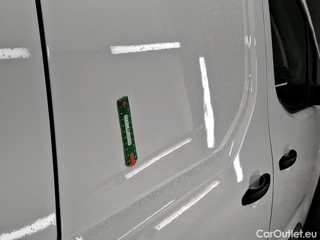  Citroen  Berlingo  Fourgon Club M 1000 1.2 PureTech 130CV BVA8 E6d #7