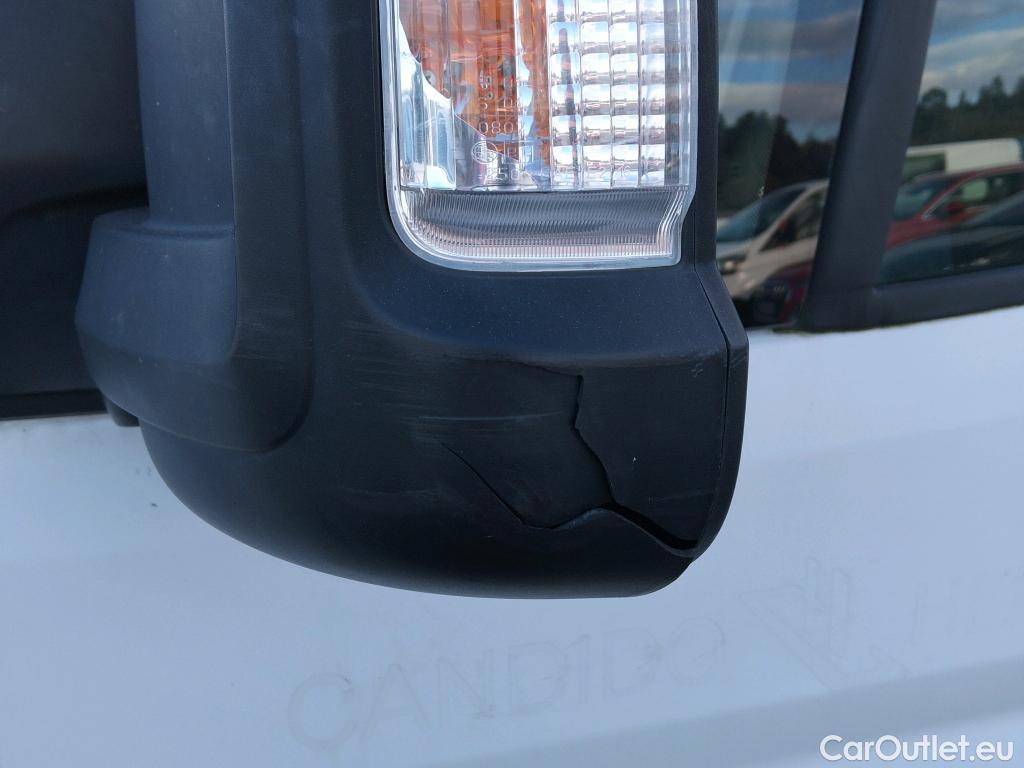  Peugeot  Boxer PEUGEOT  / 2014 / 4P / combi Combi 5/9 Pl 330 L1H1 BlueHDi 88KW (120) #20