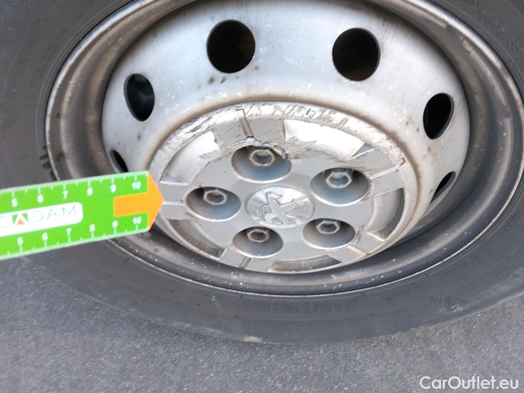  Peugeot  Boxer PEUGEOT  / 2014 / 4P / combi Combi 5/9 Pl 330 L1H1 BlueHDi 88KW (120) #23