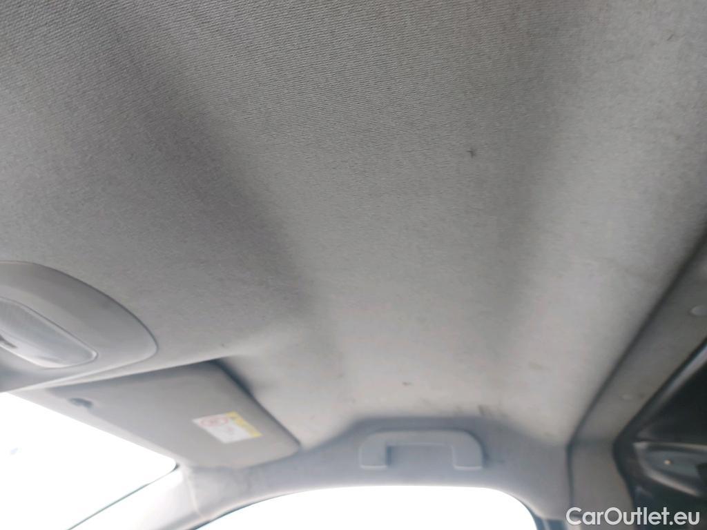  Peugeot  Expert PEUGEOT  / 2016 / 4P / furgón Furgón Pro BlueHDi 90KW (120) Standard #16