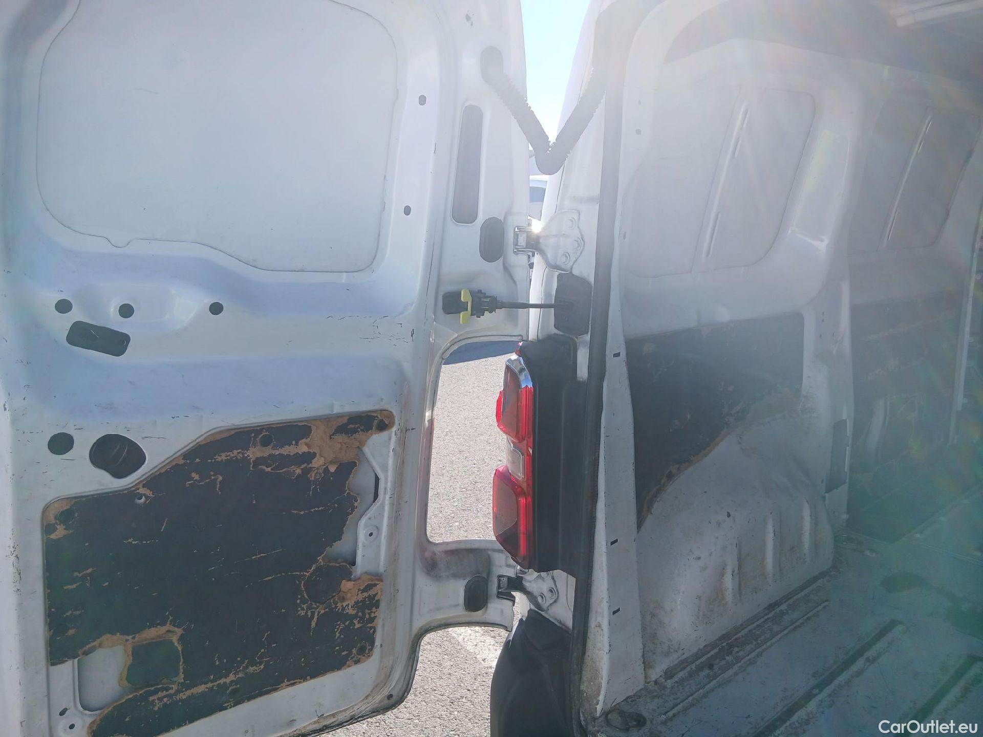  Opel  Vivaro OPEL  / 2019 / 4P / furgón 1.5 Diésel 74kW (100CV) M Std Express (CX) #8