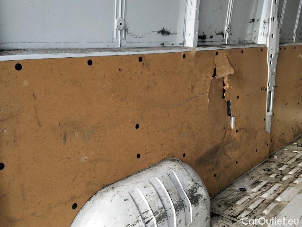  Opel  Movano OPEL  / 2010 / 4P / furgón 2.3 CDTI 96kW (130CV) L3 H2 F 3.5t #38