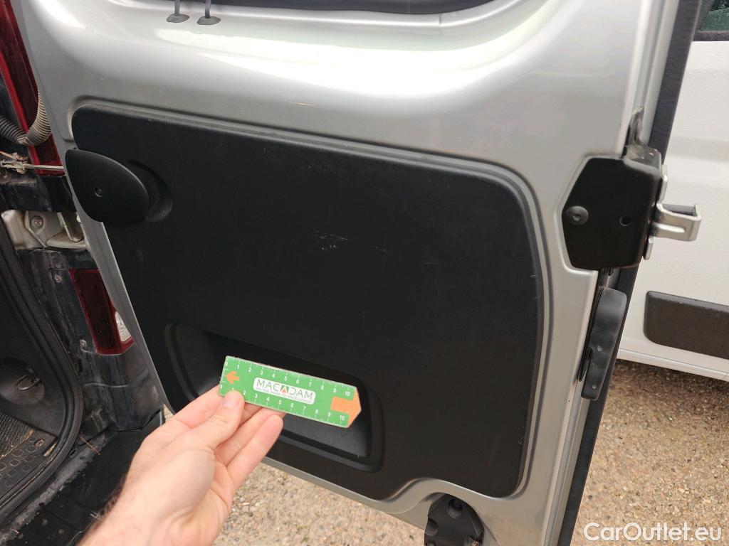  Opel  Vivaro OPEL  VU 4p 2G combi 1.6 CDTI S/S 70kW (95CV) L1 2.7t Combi-9 #18