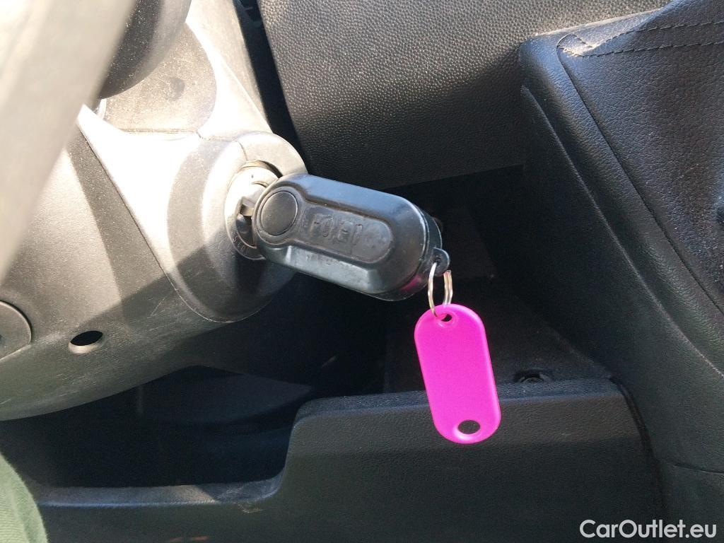  Peugeot  Boxer PEUGEOT  / 2014 / 4P / combi Combi 5/9 Pl 330 L1H1 BlueHDi 88KW (120) #1