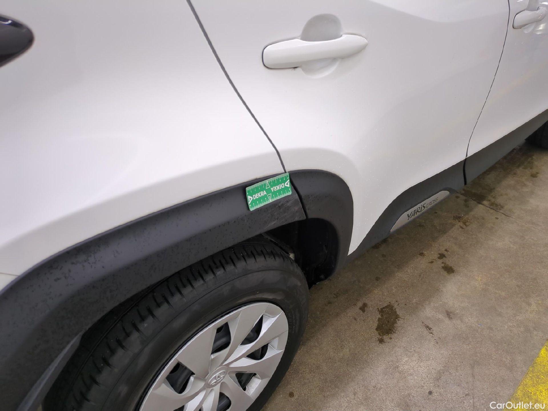  Toyota  Yaris Cross TOYOTA  Hybride / 2021 / 5P / SUV 1.5 HYBRID 116H DYNAMIC AUTO #1