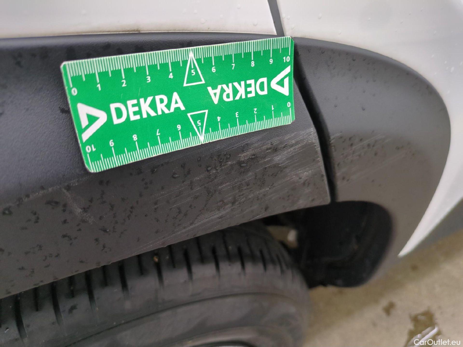  Toyota  Yaris Cross TOYOTA  Hybride / 2021 / 5P / SUV 1.5 HYBRID 116H DYNAMIC AUTO #2