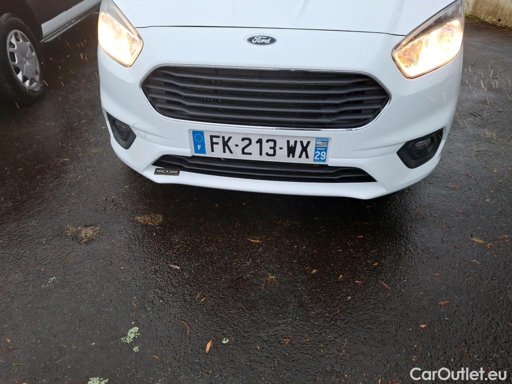  Ford  Tourneo  Courier Titanium 1.0 #27