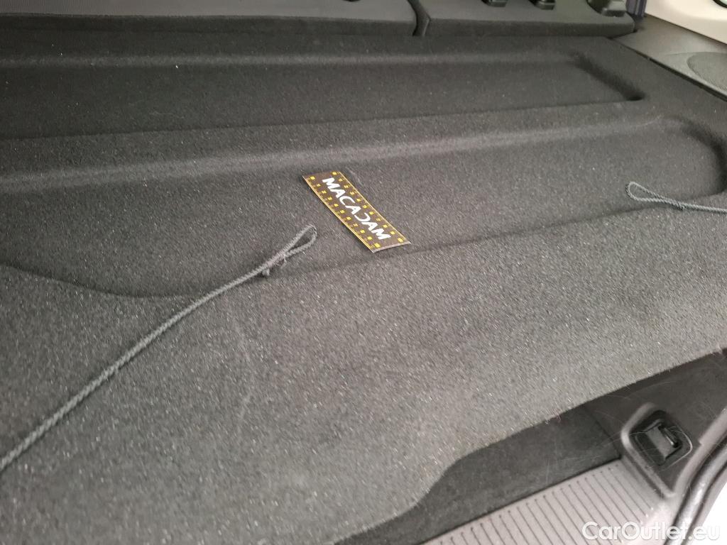  Ford  Tourneo  Courier Titanium 1.0 #18