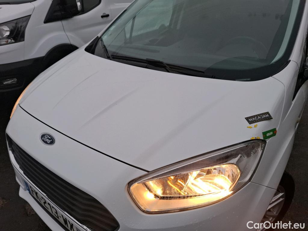  Ford  Tourneo  Courier Titanium 1.0 #30