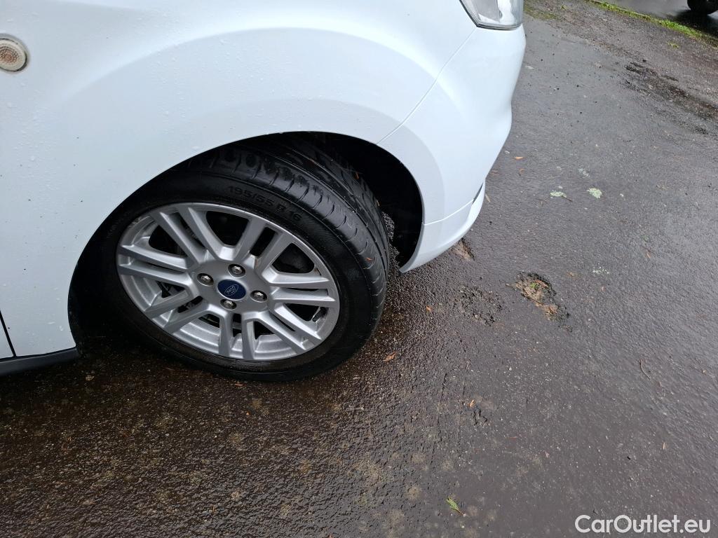  Ford  Tourneo  Courier Titanium 1.0 #21