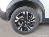 Peugeot  2008 PEUGEOT  / 2019 / 5P / CROSSOVER BLUEHDI 110 ALLURE PACK S/S #18