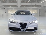  Alfa Romeo   STELVIO ALFA ROMEO / 2017 / 5P / SUV 2.2 TURBO DIESEL 190CV BUSINESS AT8 Q4 #6