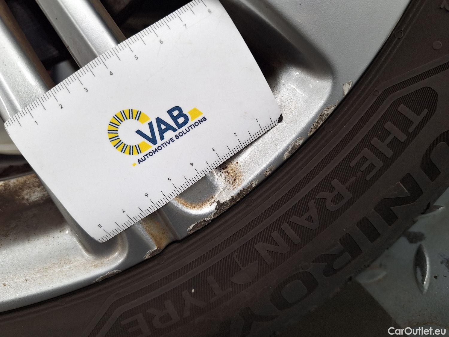  Peugeot  208 Peugeot,  '11, Peugeot  1.2 PureTech ?6.2 61kW S/S Signature 5 #43