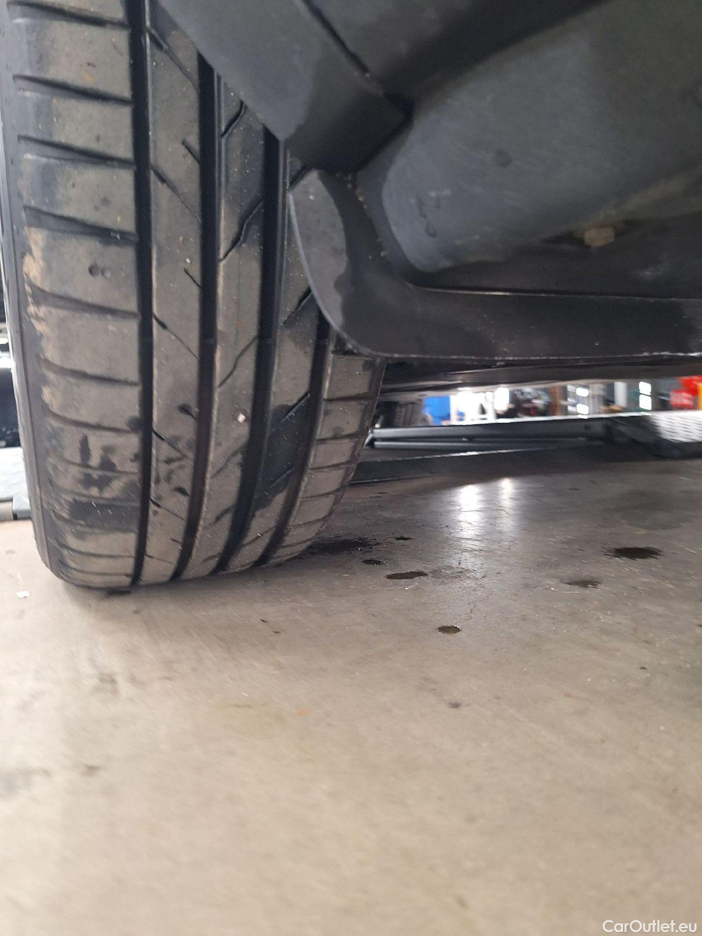  Peugeot  5008 Peugeot,  FL'20, Peugeot  1.2 PureTech 96kW S&S GT 5d #69