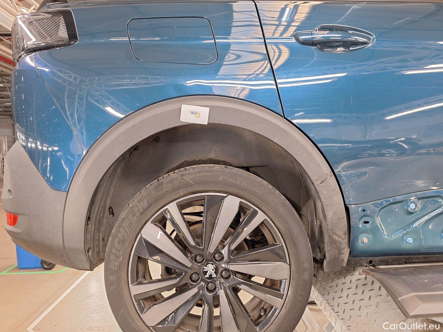  Peugeot  5008 Peugeot,  FL'20, Peugeot  1.2 PureTech 96kW S&S GT 5d #25