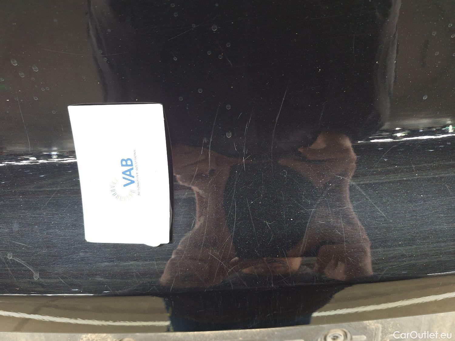  Volvo  XC 40 Volvo, XC40 '17 PHEV, Volvo XC40 T4 Recharge Geartronic Inscription Expr #17