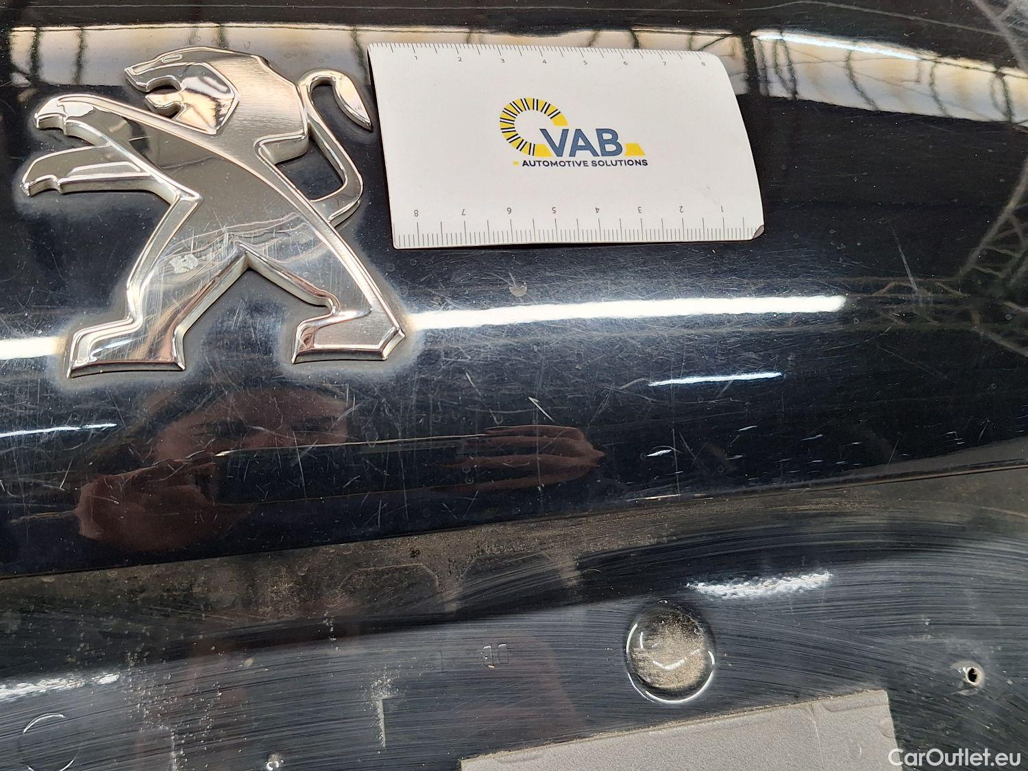  Peugeot  208 Peugeot,  '11, Peugeot  1.2 PureTech ?6.2 61kW S/S Signature 5 #62