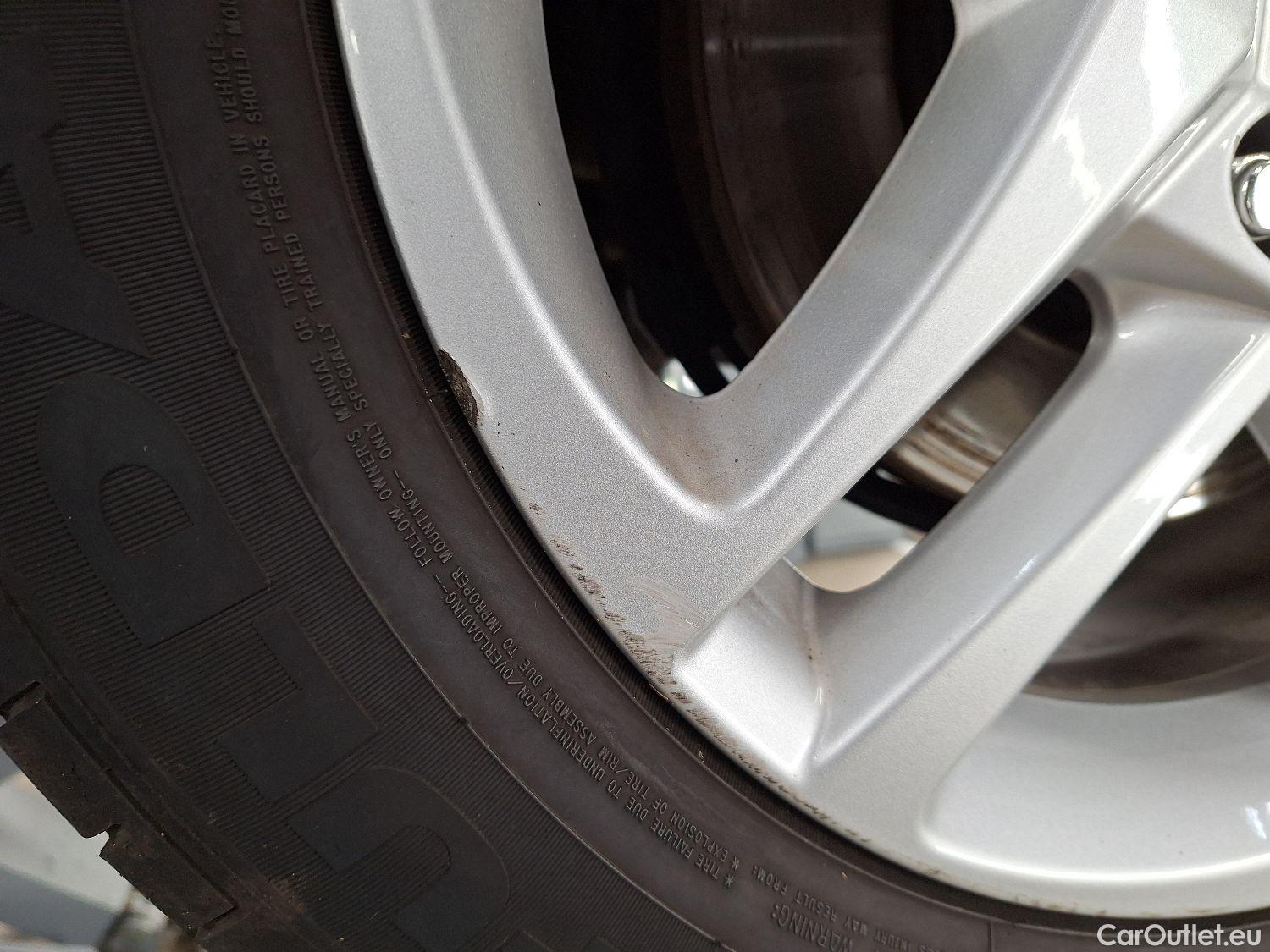  Toyota  C-HR Toyota,  '16, Toyota  1.8 VVT i-Hybrid C-Enter E-CVT 5d #9