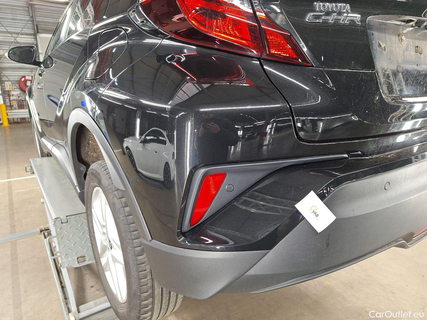  Toyota  C-HR Toyota,  '16, Toyota  1.8 VVT i-Hybrid C-Enter E-CVT 5d #31