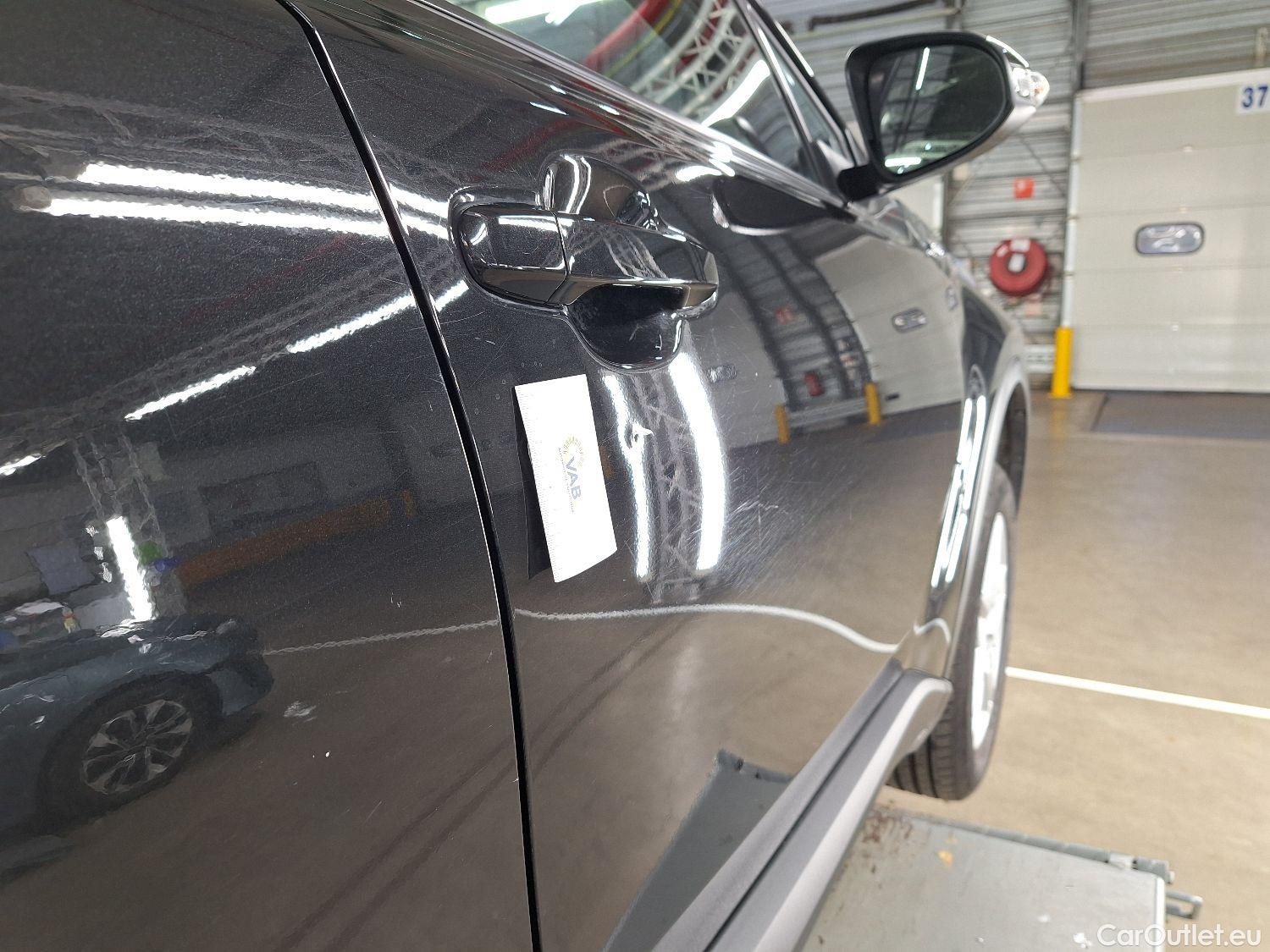  Toyota  C-HR Toyota,  '16, Toyota  1.8 VVT i-Hybrid C-Enter E-CVT 5d #17