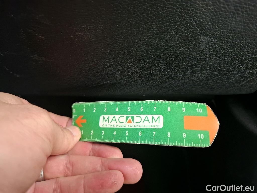  KIA  Sportage KIA  / 2021 / 5P / SUV 1.6 T-GDI 265 PHEV AUTO 4WD GT-L PREM BU #19