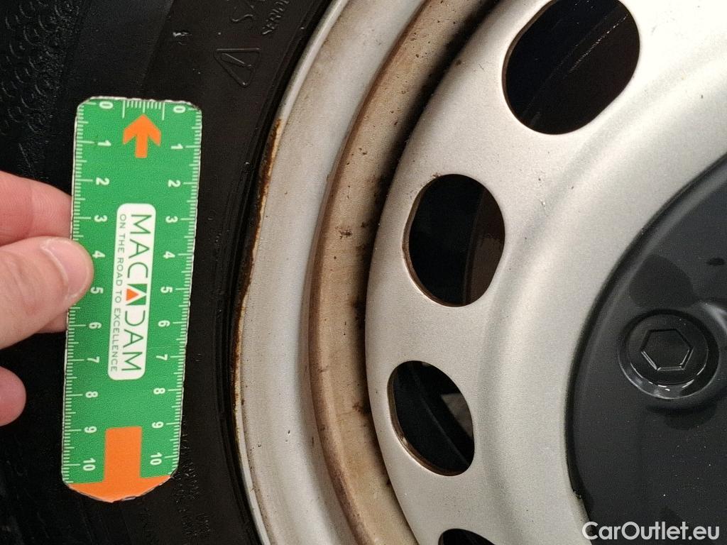  Citroen  Jumpy  Fourgon Club M 2.0 BlueHDi 120CV BVM6 E6dT #19